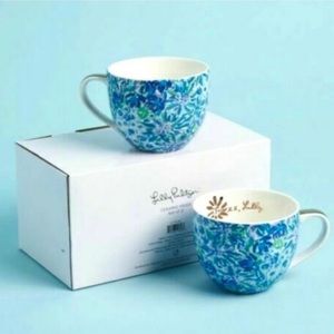 Set of 2 beautiful mugs 🔻